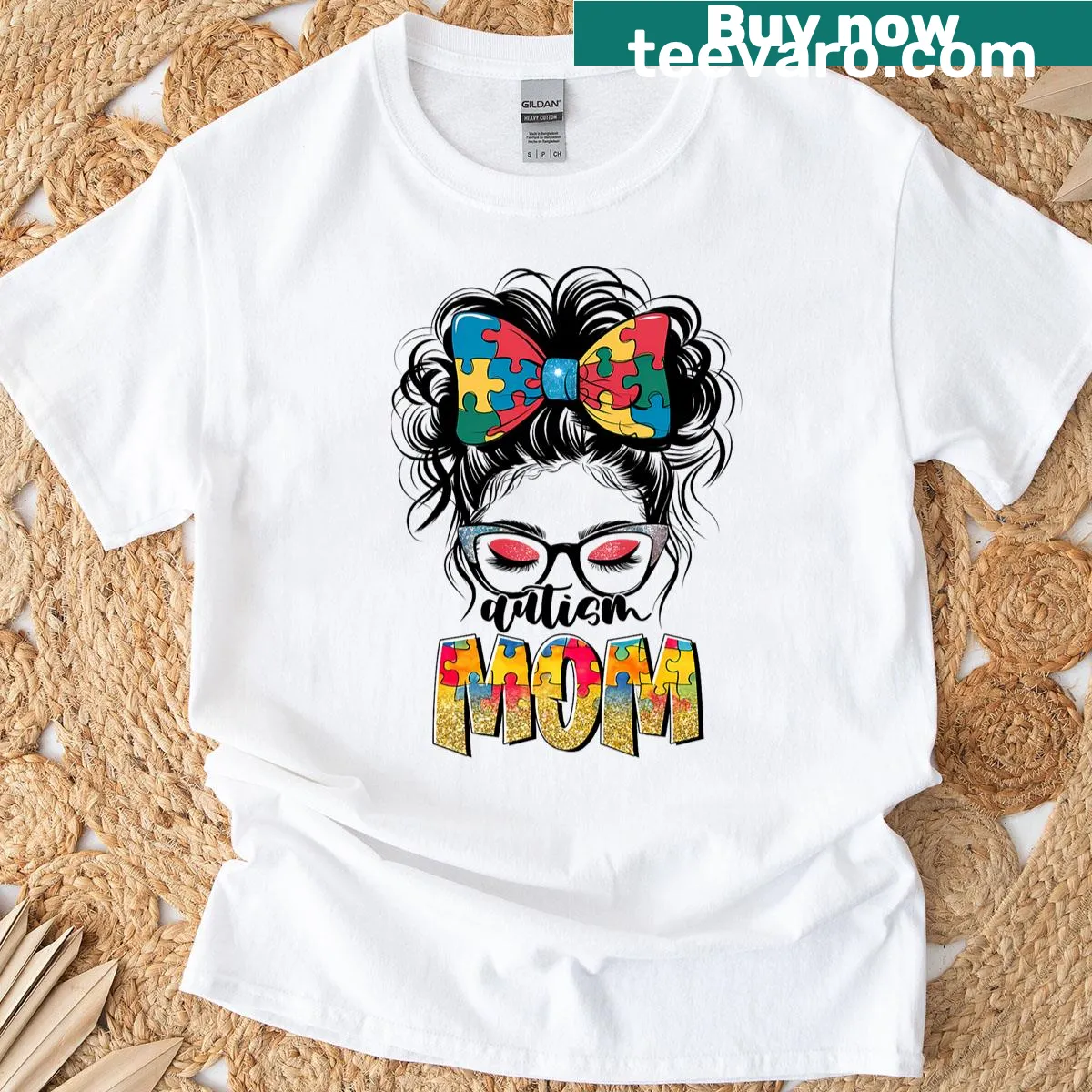 Cute cartoon of a messy bun mom with puzzle pieces on a T-shirt — on a men's t-shirt