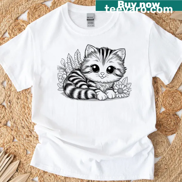 Illustration of playful kittens on a T-shirt, ideal for cat lovers