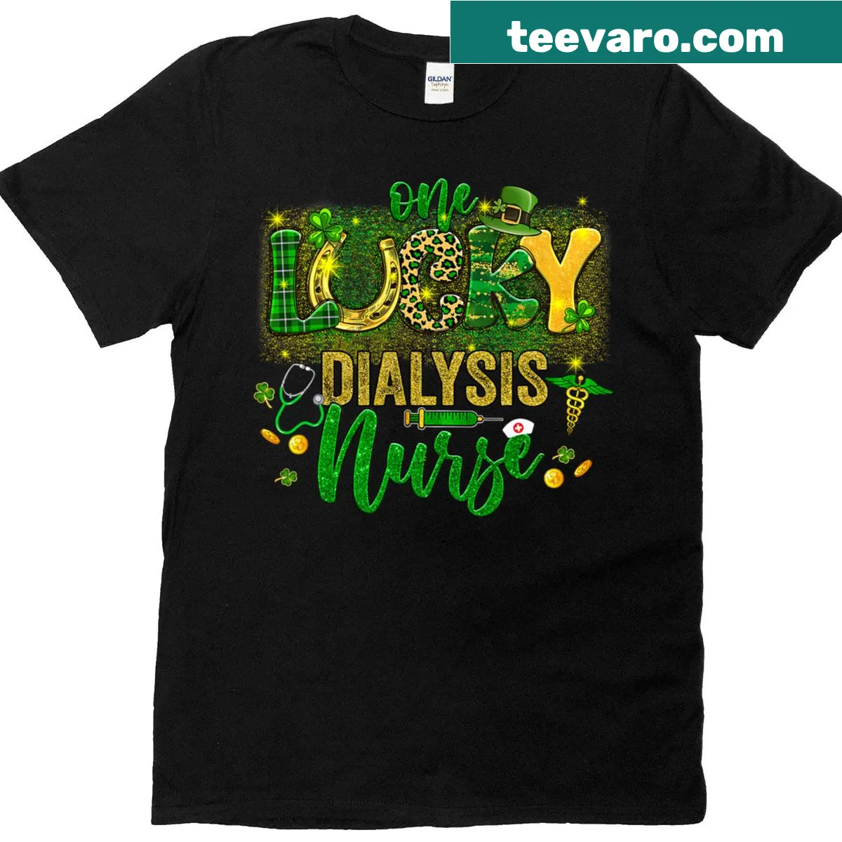 St. Patrick’s Day T-shirt for dialysis nurses with 'One Lucky Dialysis Nurse' — on a men's t-shirt