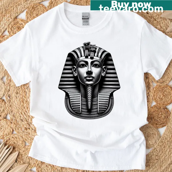 Illustration of Tutankhamun's portrait on a T-shirt