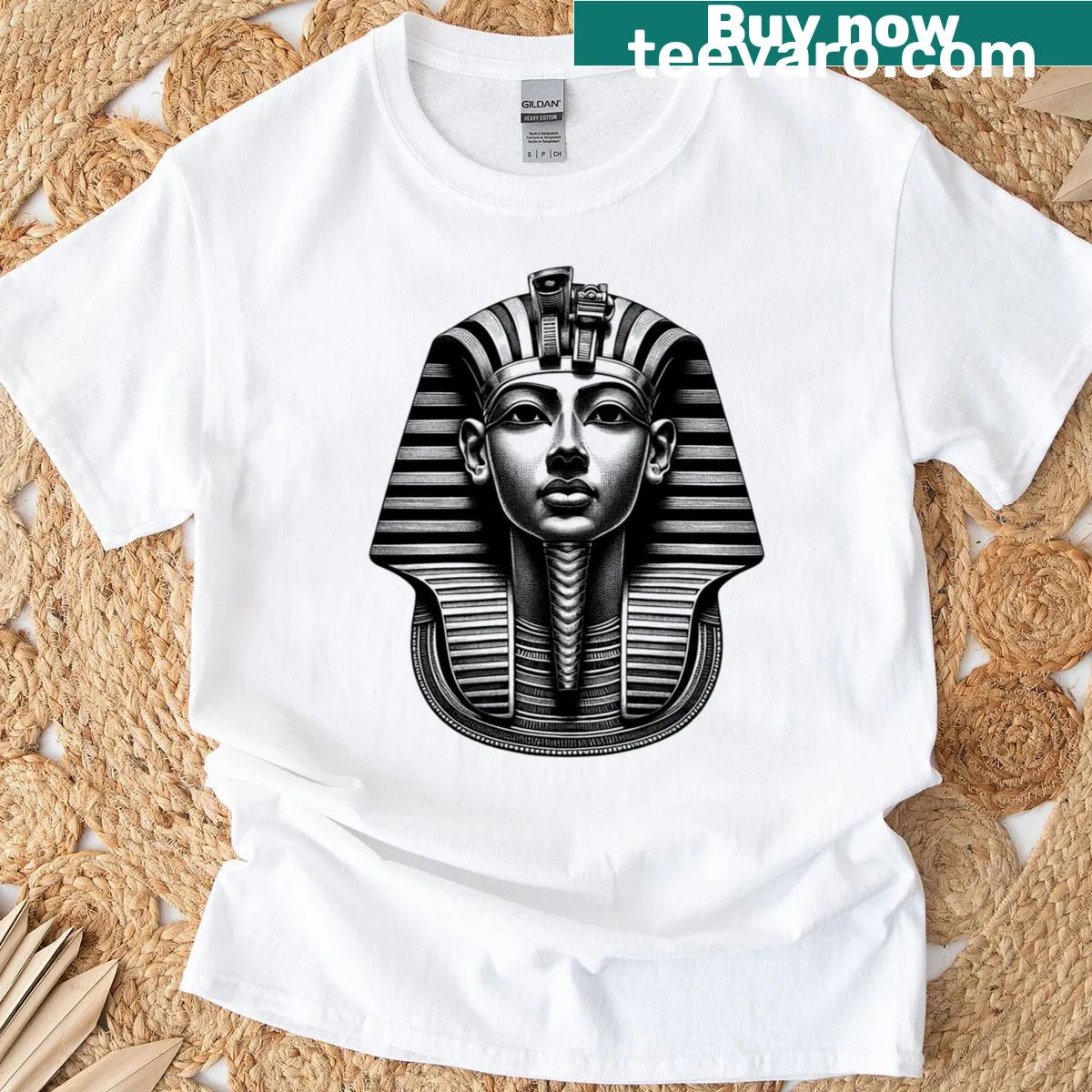 Illustration of Tutankhamun's portrait on a T-shirt — on a men's t-shirt