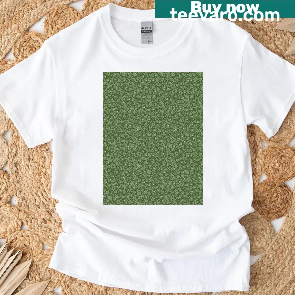 Elegant T-shirt featuring traditional Japanese komon patterns