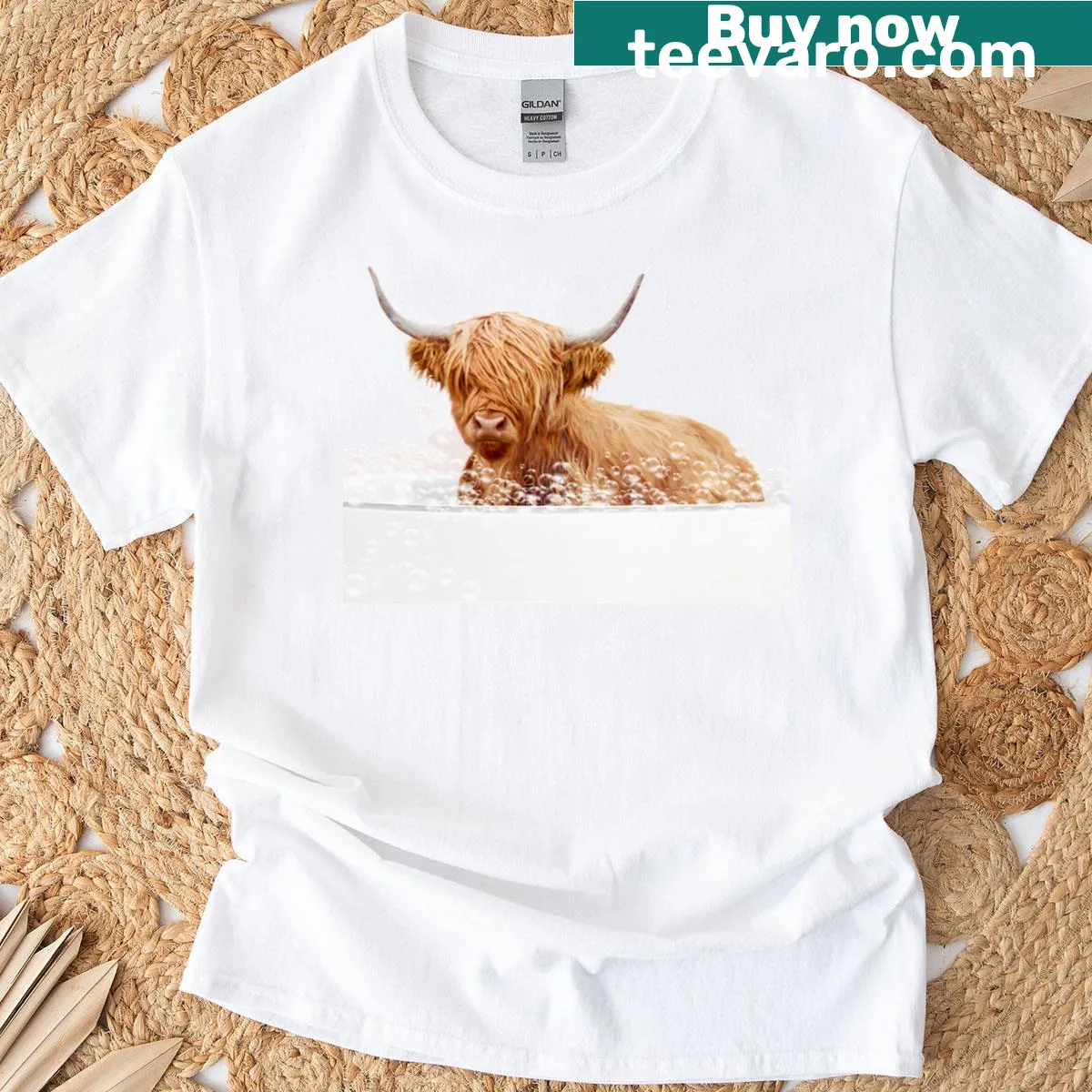 Illustration of a Highland cow relaxing in a bathtub on a t-shirt — on a men's t-shirt