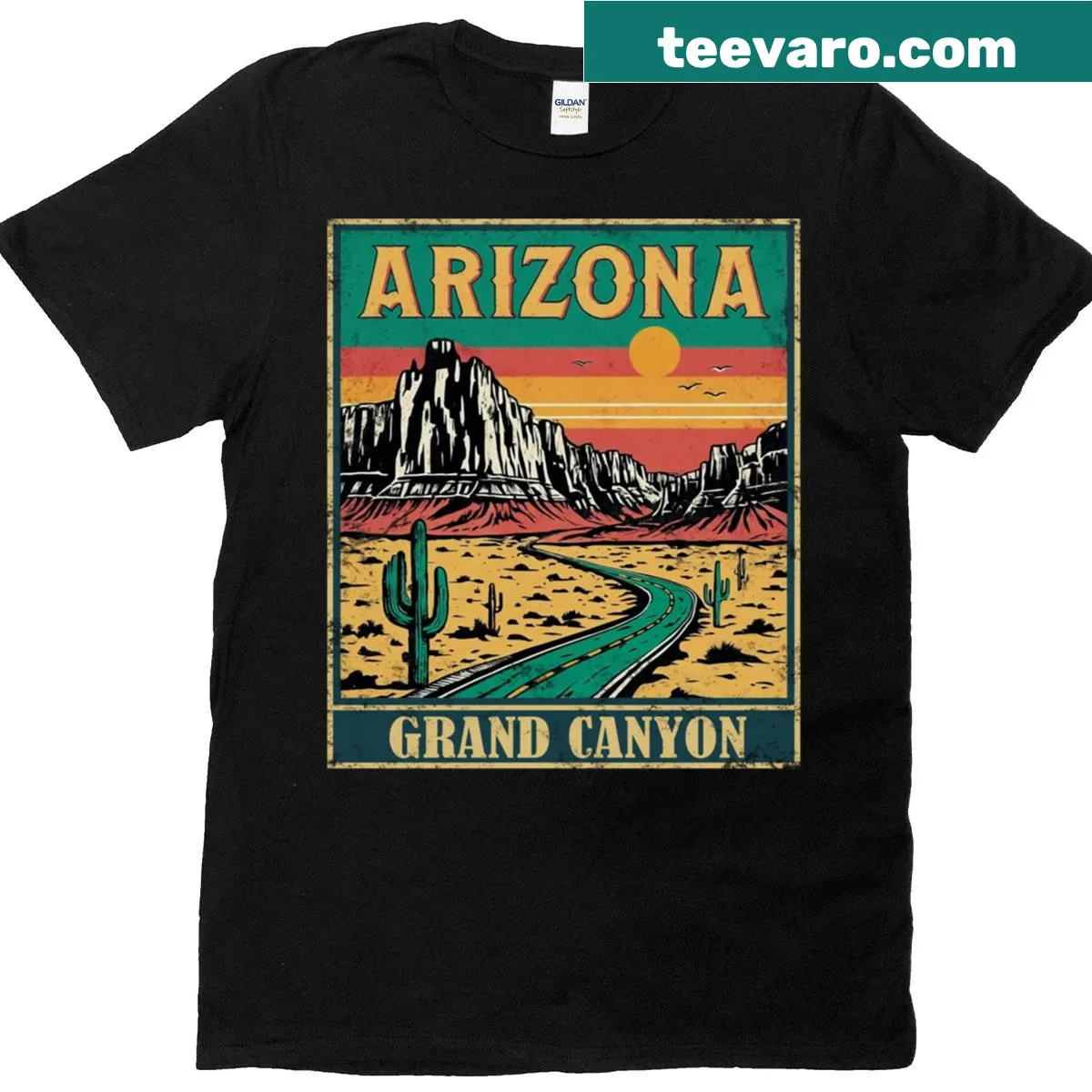 Illustration of the Grand Canyon on a T-shirt representing Arizona — on a men's t-shirt