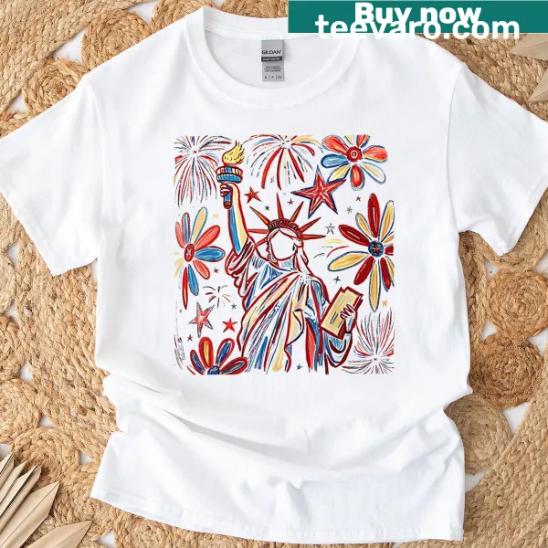 Vintage-style t-shirt with a retro Statue of Liberty and America text