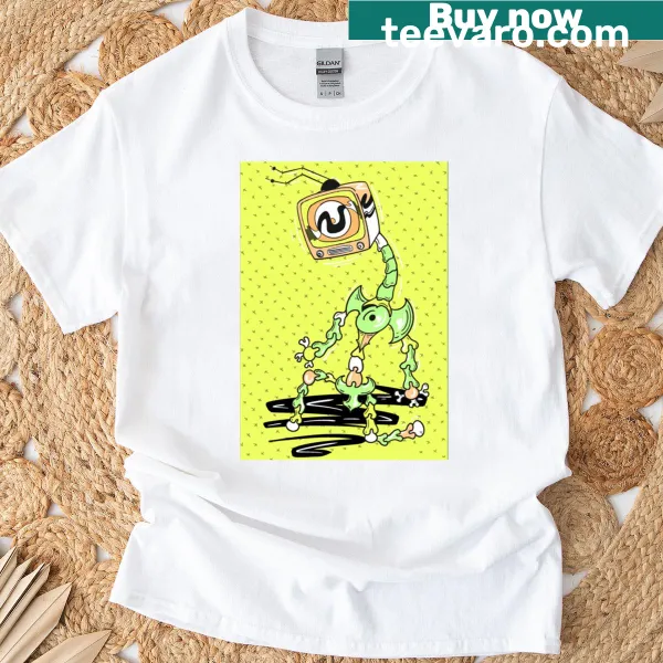 Cartoon alien design on a retro T-shirt