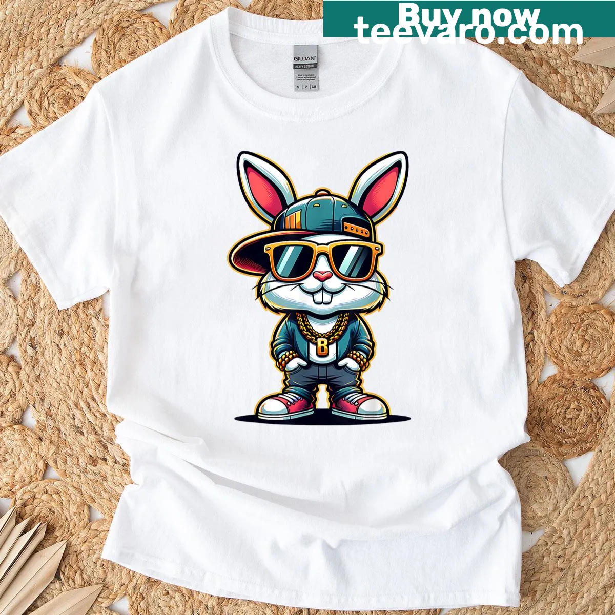 Cartoon bunny face with sunglasses on a t-shirt — on a men's t-shirt