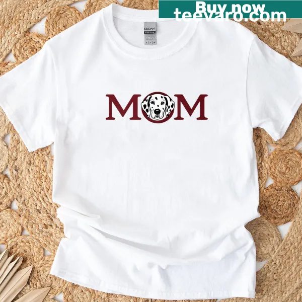 Dalmatian Mom t-shirt with cute illustration of a Dalmatian dog