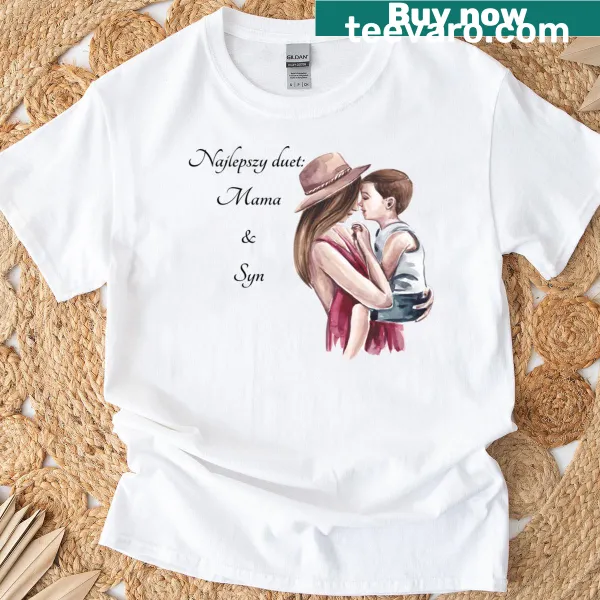 T-shirt featuring the phrase 'Najlepszy Team Mama I Syn' for moms and sons