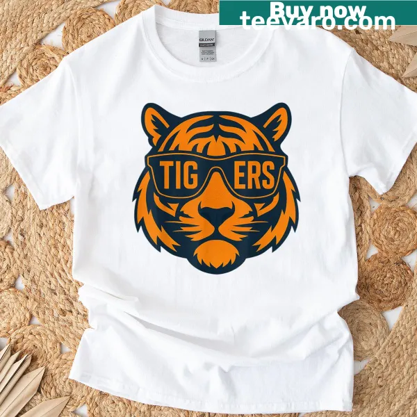 Distressed vintage T-shirt featuring tiger imagery