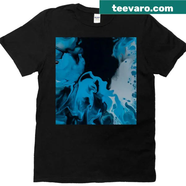 Vintage grunge T-shirt celebrating woman singers.