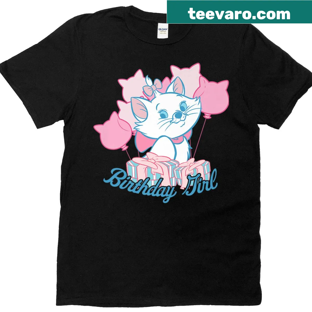 Oversized T-shirt featuring a cute cat design for birthday girls. — on a men's t-shirt