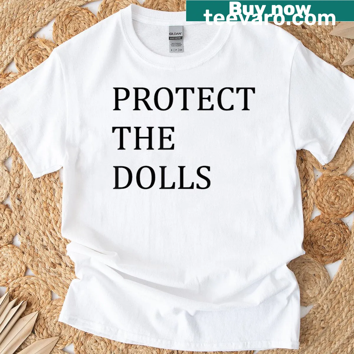 Illustration T-shirt promoting solidarity for trans women with protective message. — on a men's t-shirt