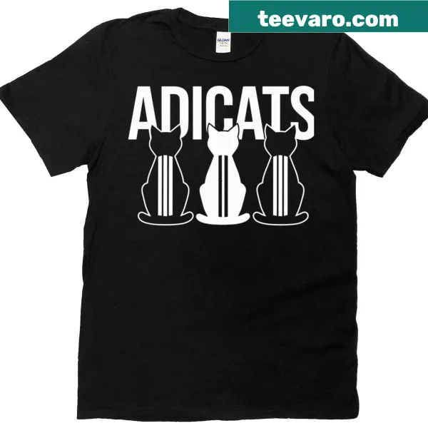 Oversized T-shirt featuring playful cat graphics for cat lovers.