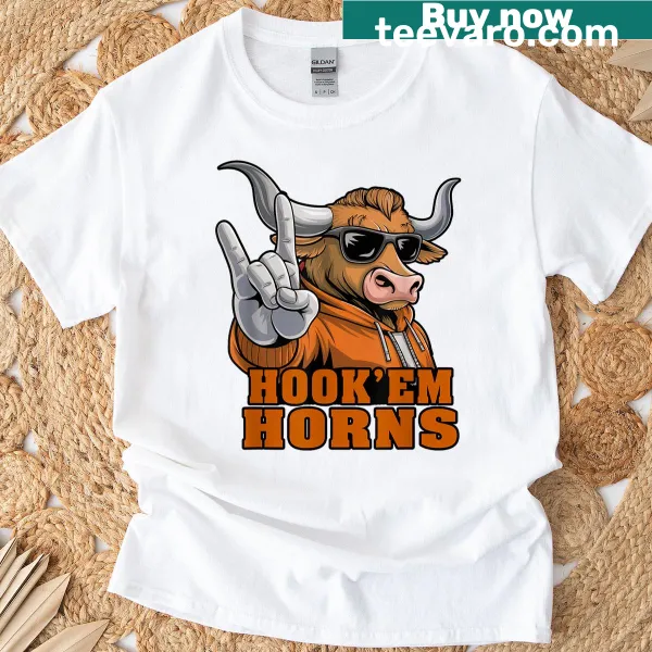 Vintage longhorn graphic t-shirt suitable for all ages.