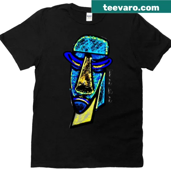 Oversized T-shirt featuring a tiki idol graphic