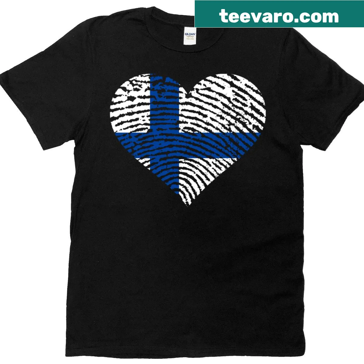 Heart design representing Finnish pride and roots on T-shirt — on a men's t-shirt