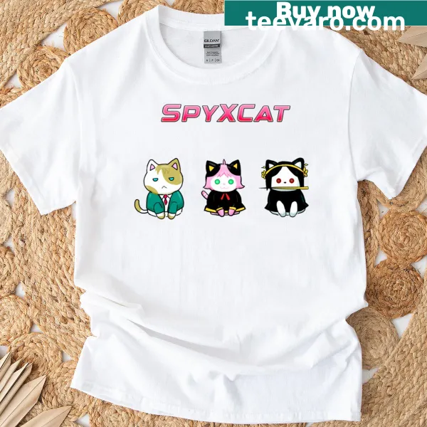 Heartwarming 'Catxfamily' graphic on a T-shirt