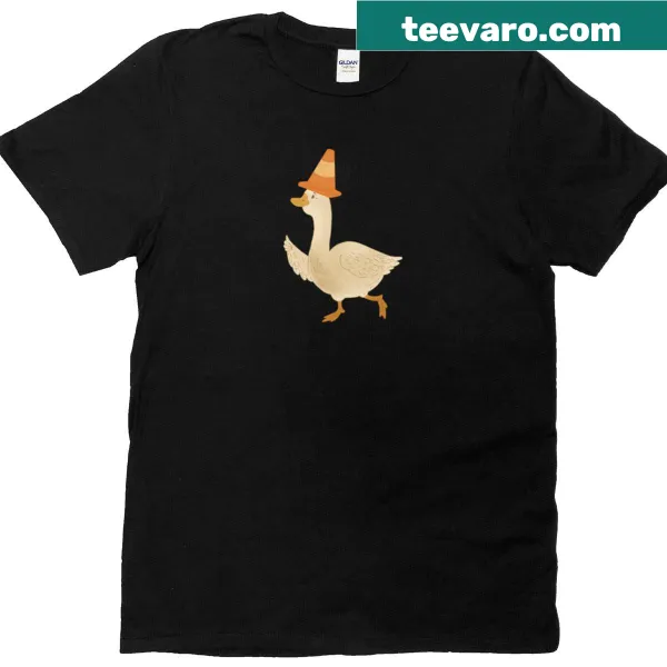 Cute cartoon goose graphic on a fun animal art t-shirt