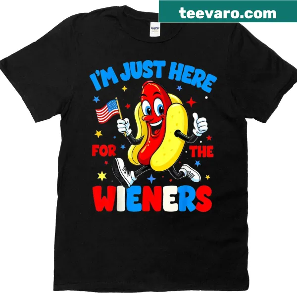 Funny Fourth of July t-shirt with a hot dog theme