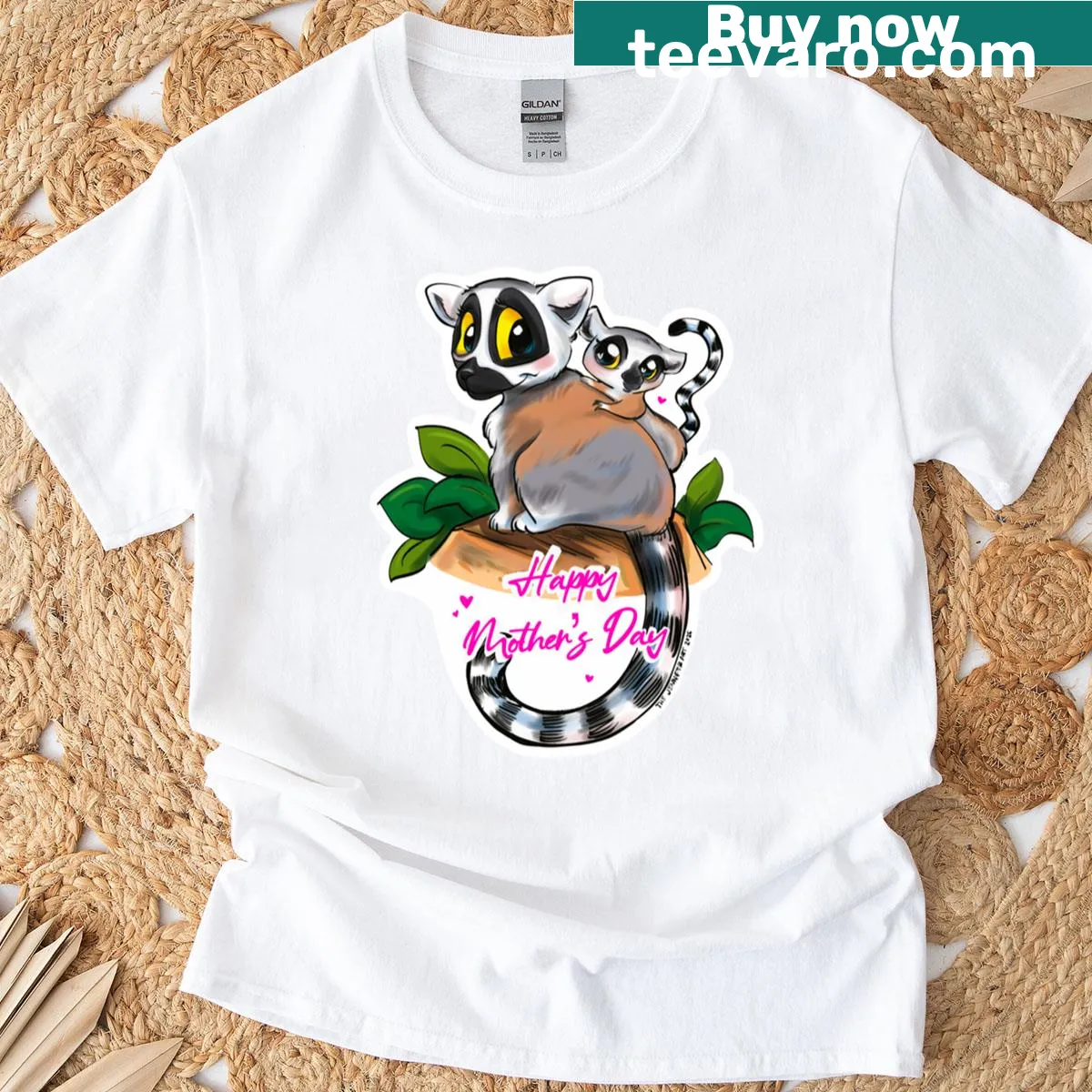 Cute illustration of a lemur on a Mother's Day T-shirt — on a men's t-shirt