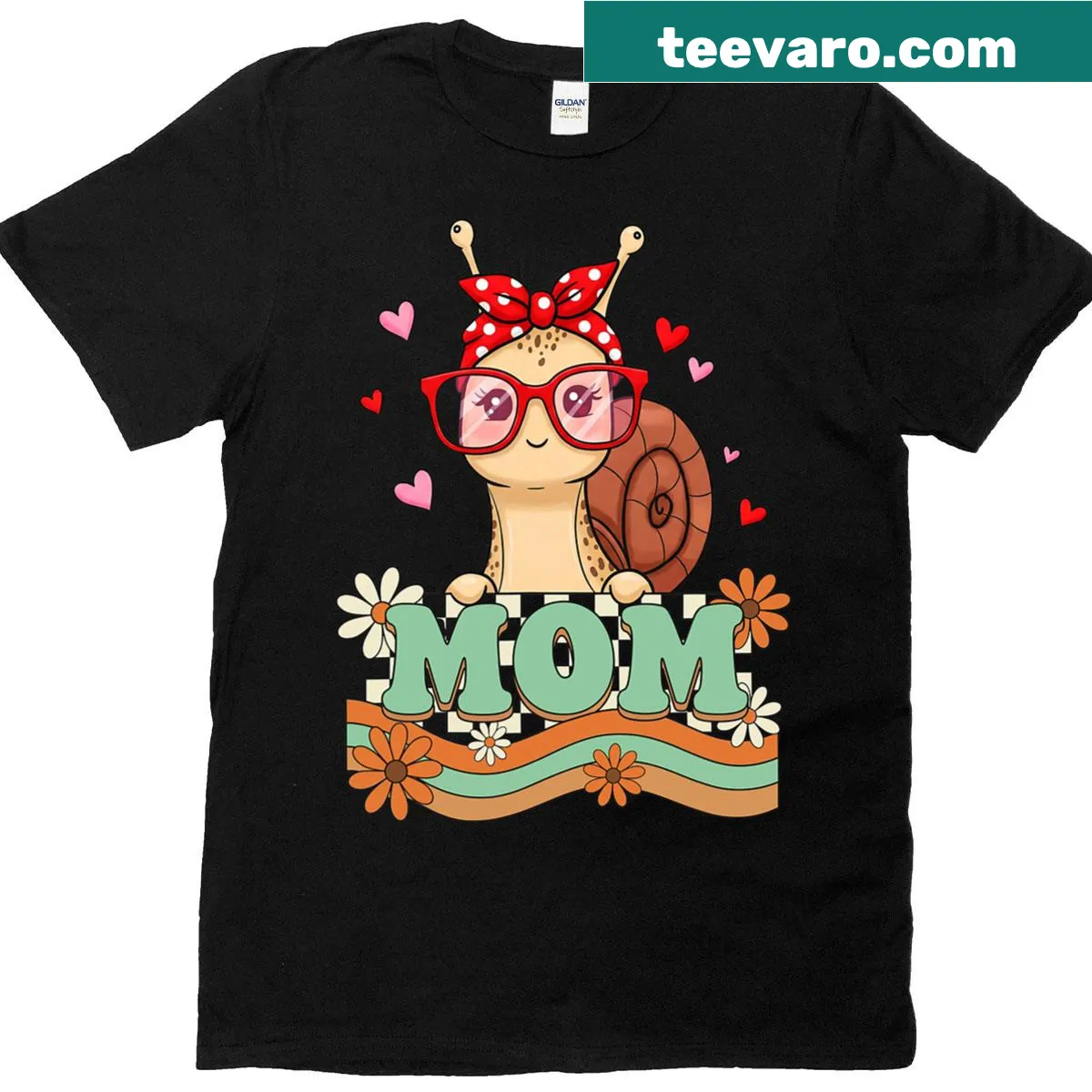 Retro t-shirt with flowers and a snail design for Mother's Day — on a men's t-shirt