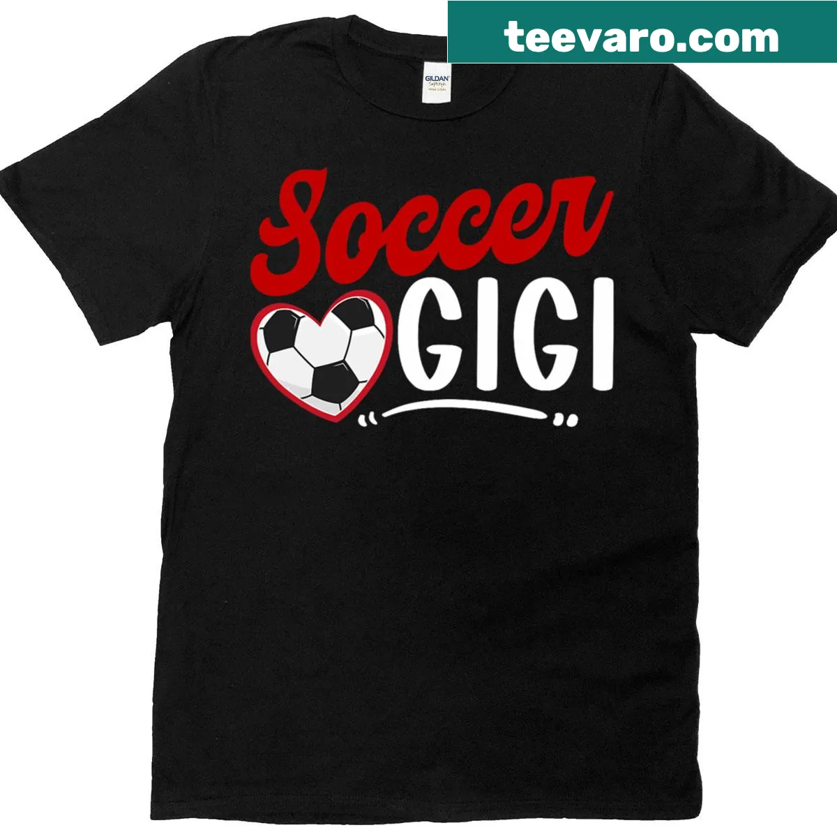 T-shirt for grandmas featuring 'Gigi Of A Grandma Heart' text. — on a men's t-shirt