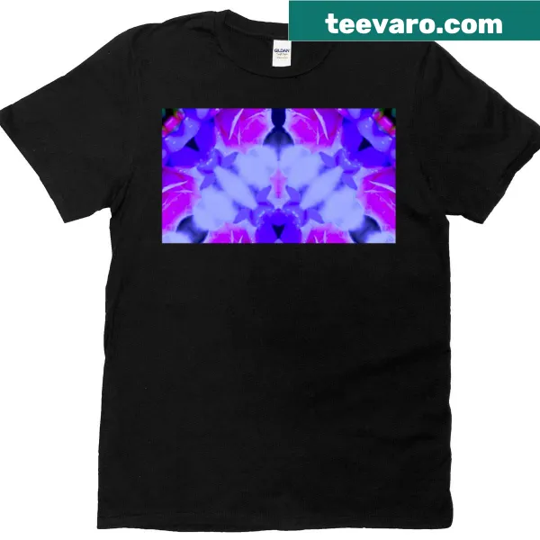 Whimsical typography t-shirt with the phrase 'Roses Are Pink'