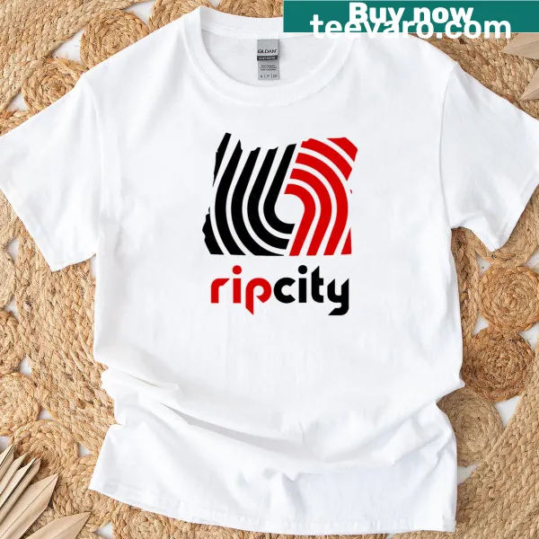 Humorous vintage-distressed t-shirt about city life