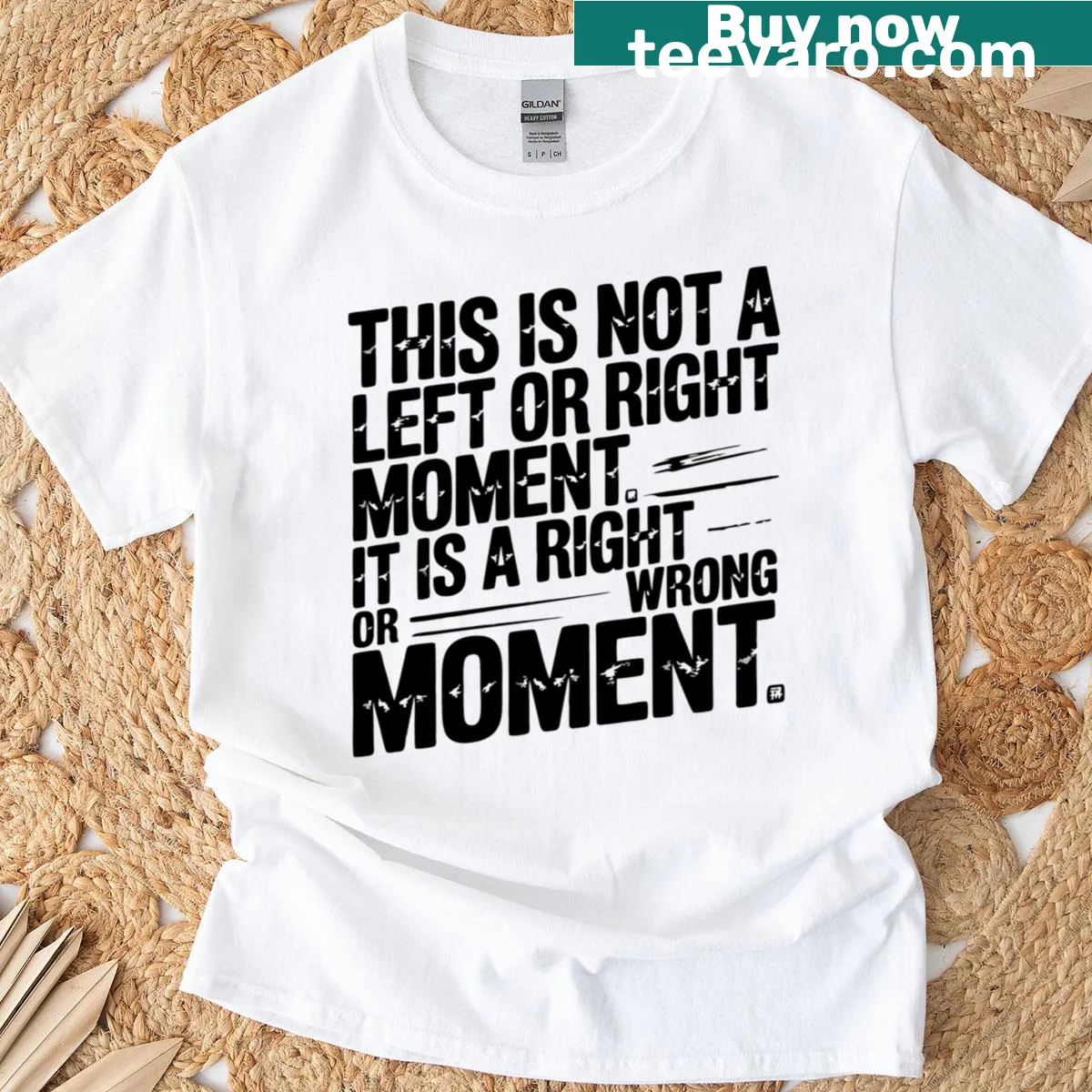 Illustration of the Treaty Oak tree on T-shirt — on a men's t-shirt