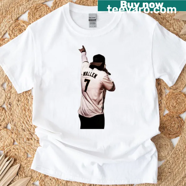 Classic Wallen jersey style t-shirt with bold typography