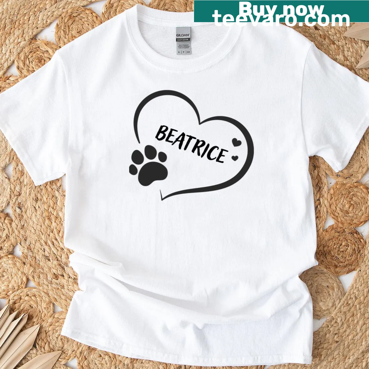 Illustrated heart with a paw and the name Beatrice on a t-shirt — on a men's t-shirt