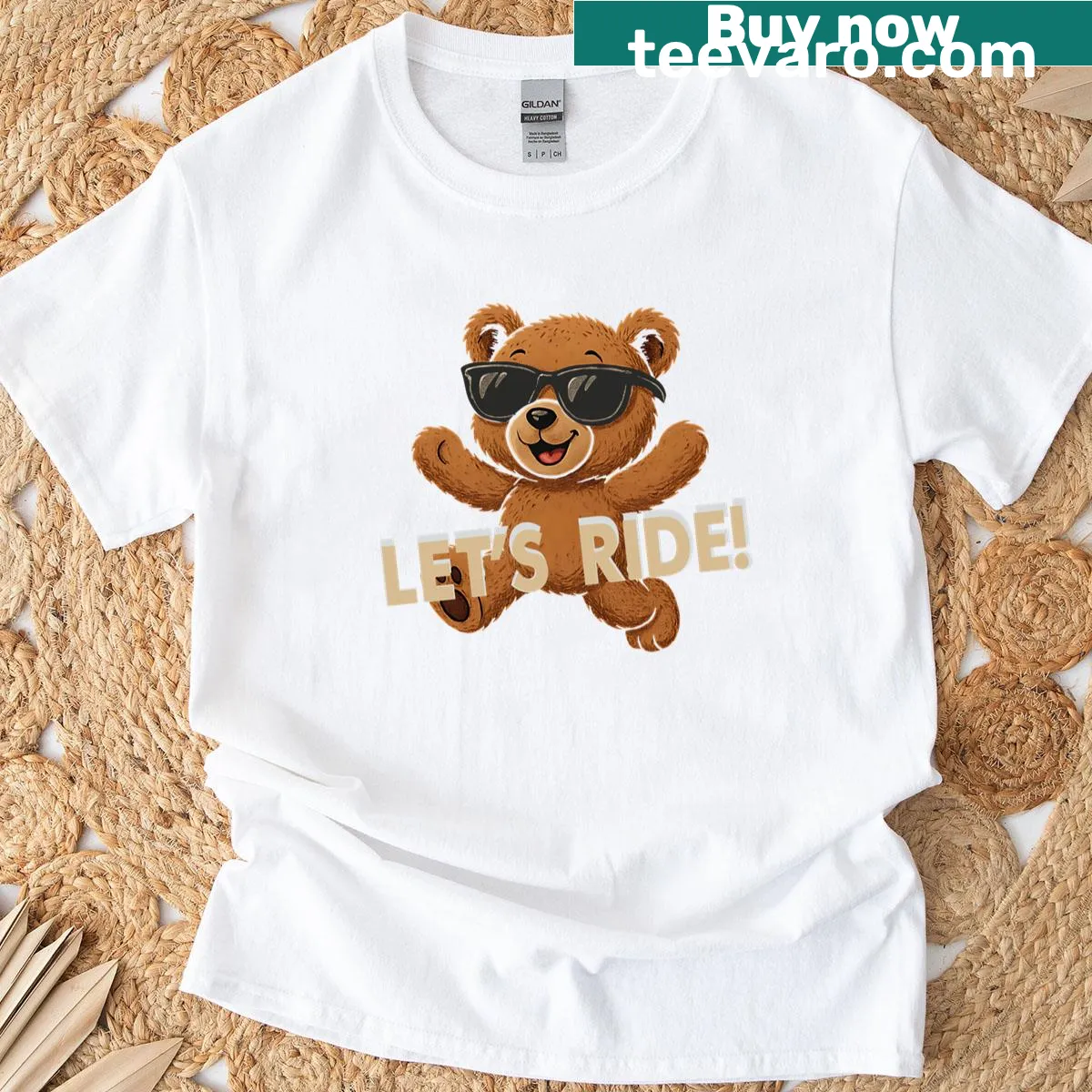Illustration of a bear with sunglasses on T-shirt — on a men's t-shirt