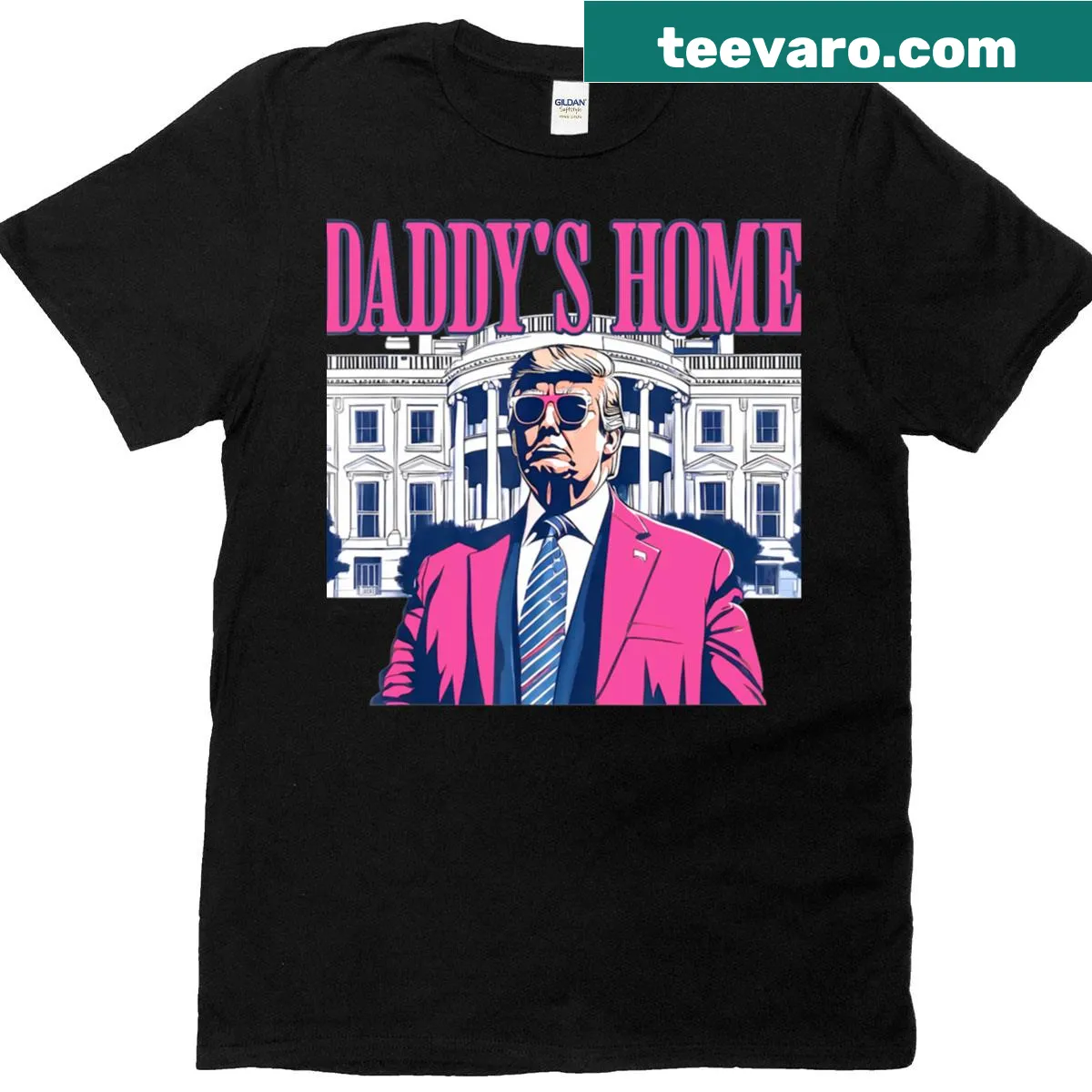Classic T-shirt with the phrase 'Daddy's Home' — on a men's t-shirt
