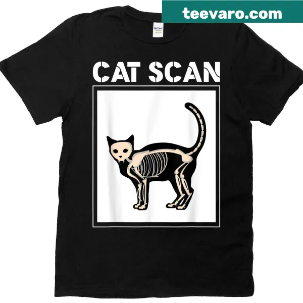 T-shirt with playful design celebrating cat lovers