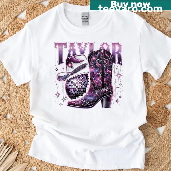 Personalized retro t-shirt with first name in playful font