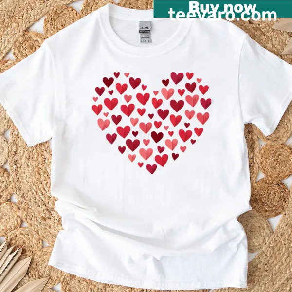 T-shirt with the phrase 'A Pink Feeling' in minimalist typography