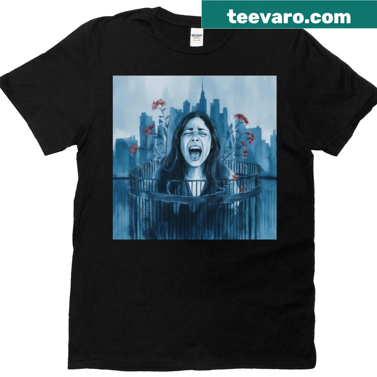 Oversized T-shirt with abstract typography representing city life — on a men's t-shirt