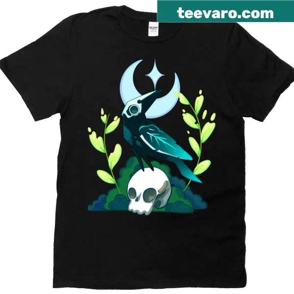Oversized T-shirt with crow skull graphic design