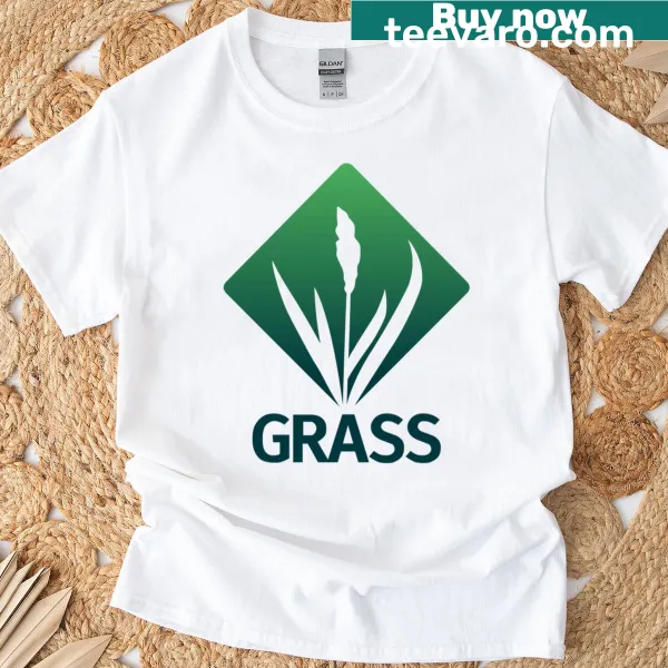 Gradient logo graphic t-shirt with a grass theme