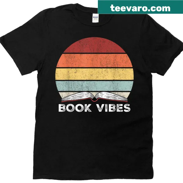 Vintage t-shirt with rainbow graphic and 'Book Vibes' text