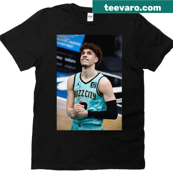 T-shirt featuring Lamelo Ball graphic