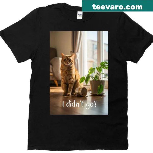 Oversized T-shirt with a funny illustration of a ginger cat in a mishap.