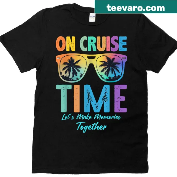 Illustration of cruise adventure on a family vacation T-shirt
