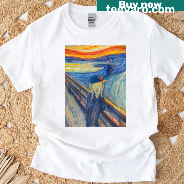 Oversized t-shirt featuring a screaming Knicks fan graphic.