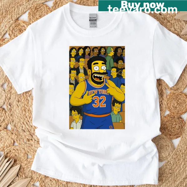 Vintage-style oversized t-shirt with cartoon cat and Knicks jersey