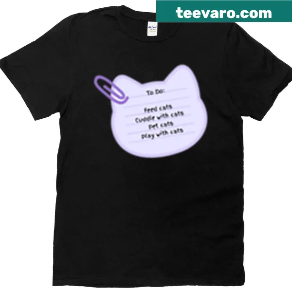 Oversized t-shirt with a humorous 'To Do: Feed Cats, Pet Cats' graphic