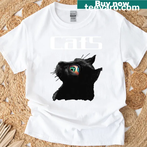 T-shirt for cat lovers featuring charming cat illustrations