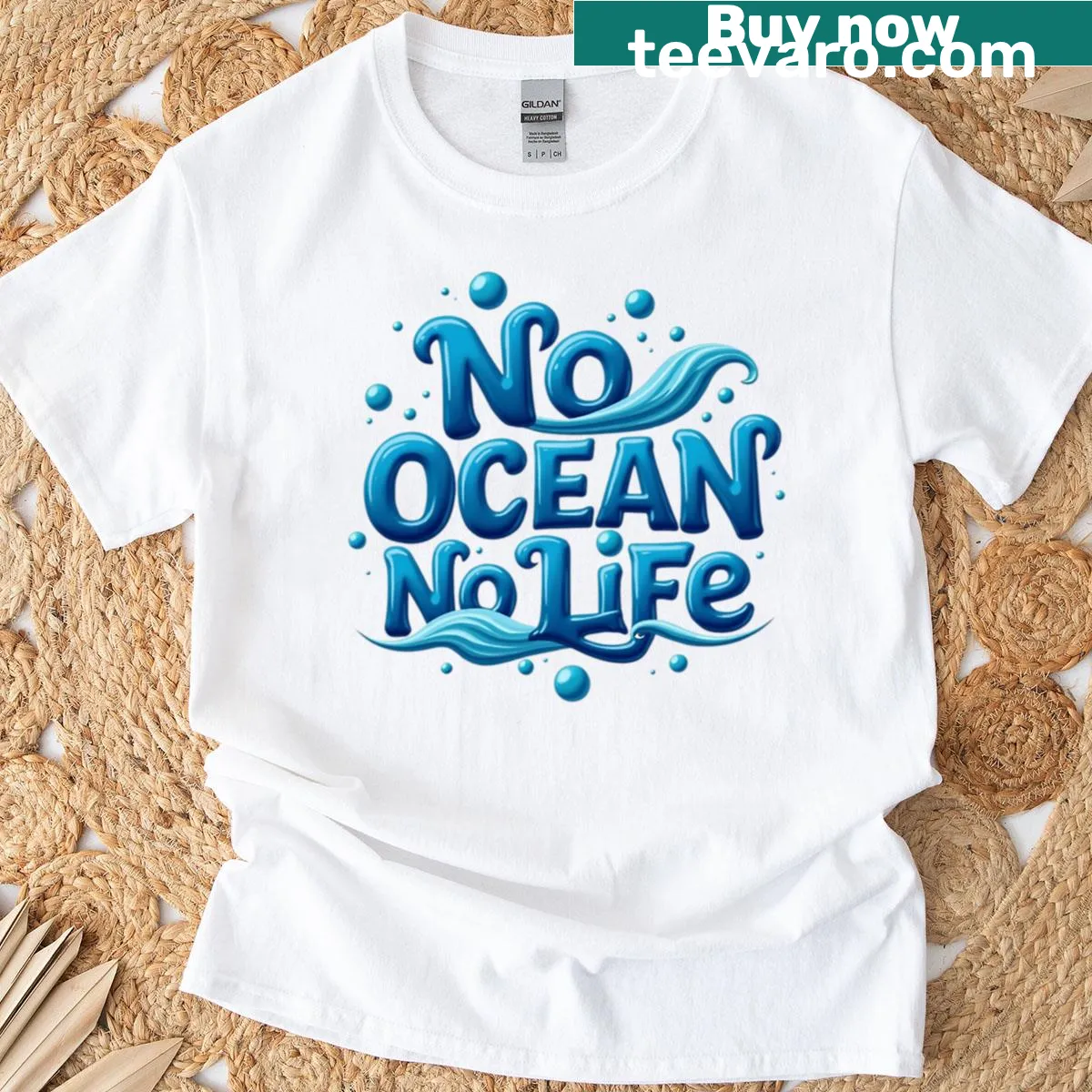 Oversized T-shirt with ocean life graphic — on a men's t-shirt