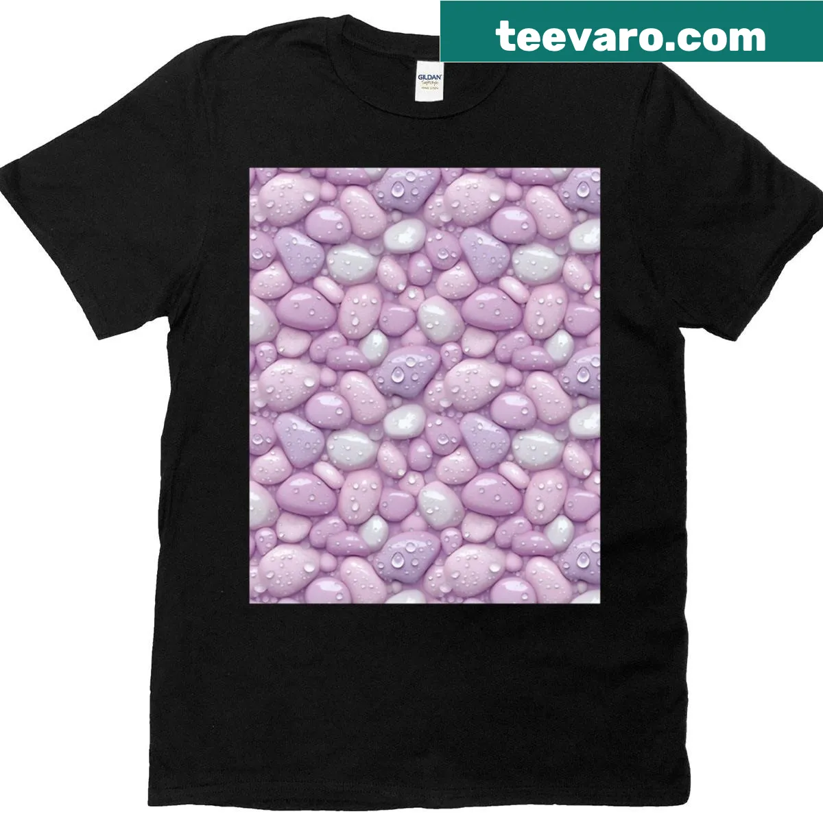 Minimalist T-shirt featuring wet pebbles on a beach in line-art style — on a men's t-shirt